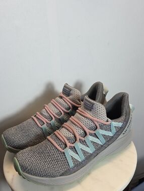Merrell Gray Knit Sneakers with Pink Laces and Mint Straps Size 10W